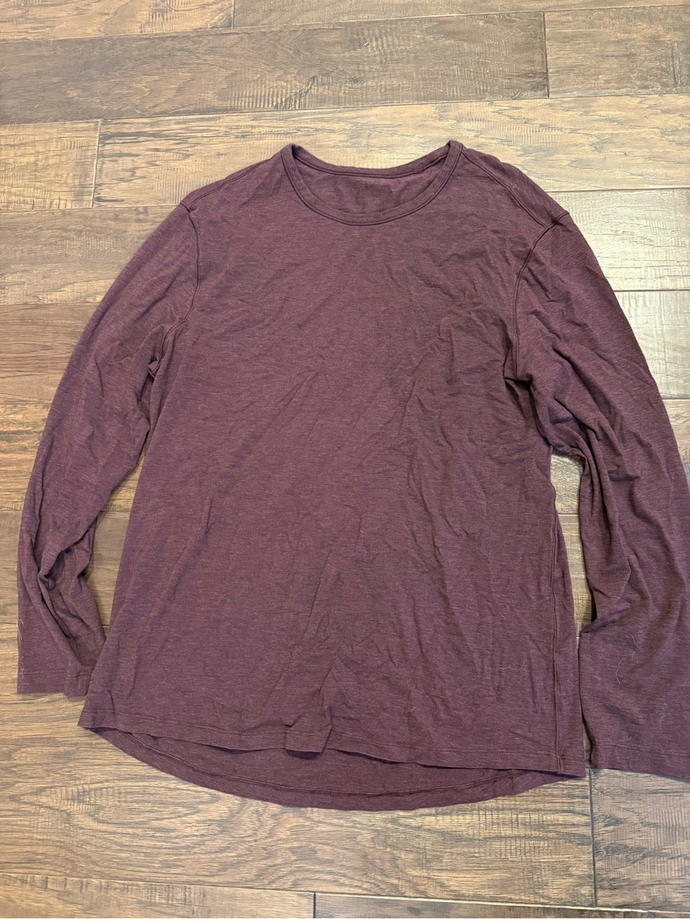 lululemon athletica Men's Long-Sleeve Crew in Deep Plum